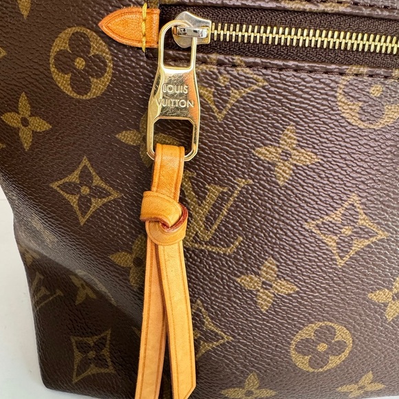 Louis Vuitton Iena PM Monogram Coated Canvas Shoulder Bag Tote - Picture 7 of 9